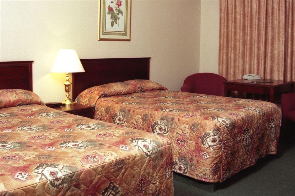 Sandman Hotel Quesnel Oda fotoğraf